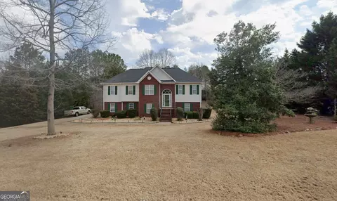 322 Black Willow Ct, Locust Grove, GA 30248