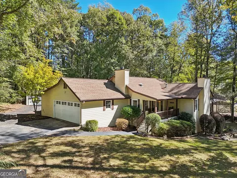 15 Perthshire Dr, Peachtree City, GA 30269