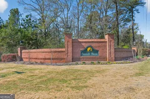 1161 Emerald Shores Dr, White Plains, GA 30678