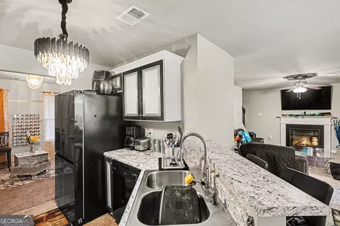 Kitchen - 308 Pardue Dr, Thomaston, GA 30286 photo 2 of 3