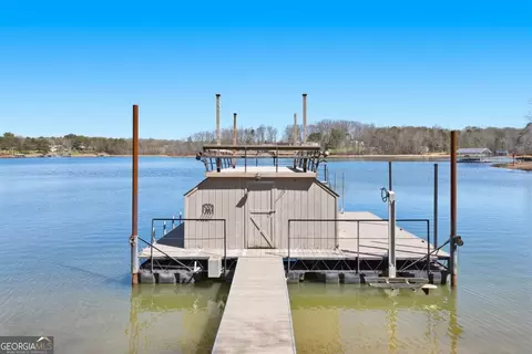 3116 Lake Ranch Cir, Gainesville, GA 30506