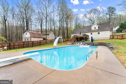 5012 Peach Mountain Cir, Gainesville, GA 30507