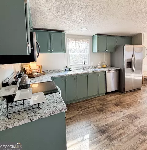 Kitchen - 210 Flint River Estates Rd, Roberta, GA 31078 photo 2 of 3