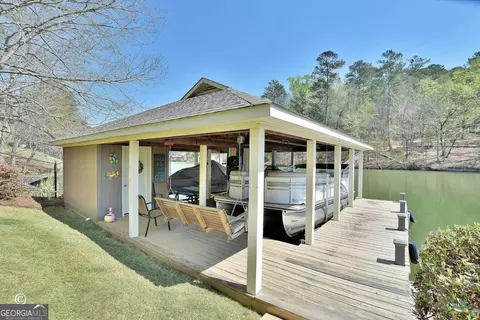 Exterior - 239 Robin Dr, Hamilton, GA 31811 photo 7 of 15