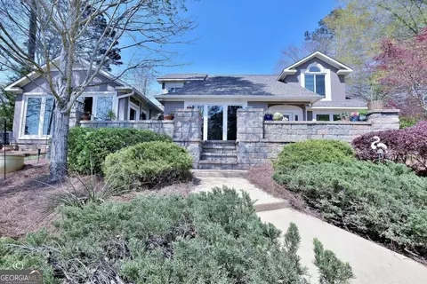 Exterior - 239 Robin Dr, Hamilton, GA 31811 photo 2 of 15