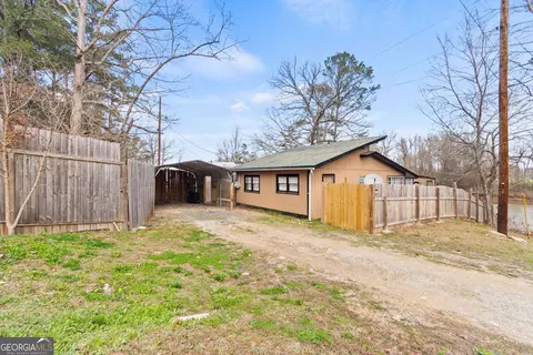 Exterior - 8126 Blacks Bluff Rd SW, Cave Spring, GA 30124 photo 1 of 6