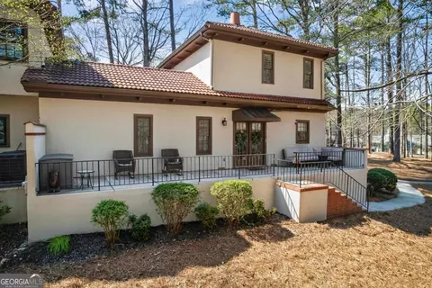 1432 Club Dr, Greensboro, GA 30642