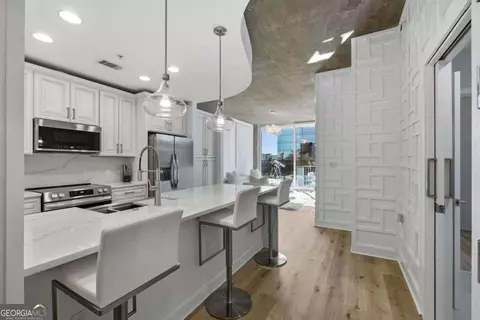 400 W Peachtree St NW #705, Atlanta, GA 30308