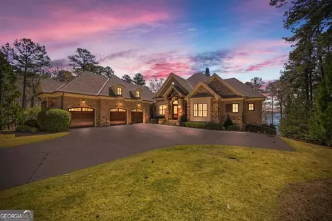 1090 Jones Bluff Ct, Greensboro, GA 30642