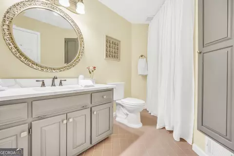 Bath - 918 Eagle Dr, Monticello, GA 31064 photo 5 of 6