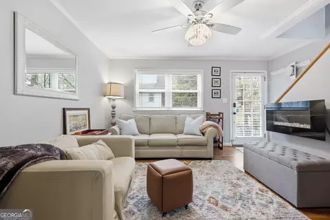 381 10th St NE #4, Atlanta, GA 30309