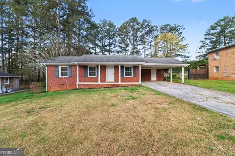 6367 Monica Dr, Morrow, GA 30260 photo 2