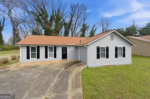 4792 Hairston Crossing Rd, Stone Mountain, GA 30083