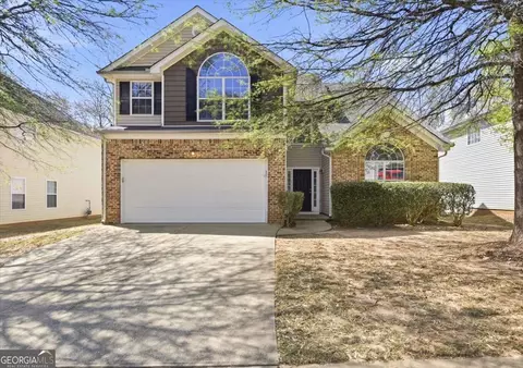 78 Saint Charles Pl, Sharpsburg, GA 30277