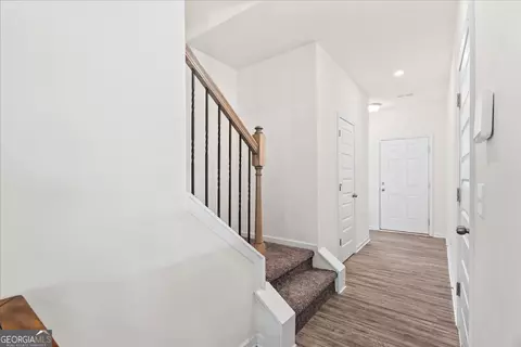 Entry Way - Undisclosed, Calhoun, GA 30701 photo 3 of 11