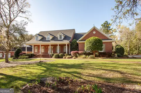 1473 N River Oaks Dr, Blackshear, GA 31516