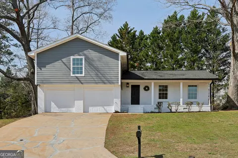 3600 River Hills Ct, Ellenwood, GA 30294