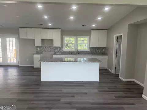 Kitchen - 330 Lennox Rd, Dublin, GA 31021 photo 1 of 1