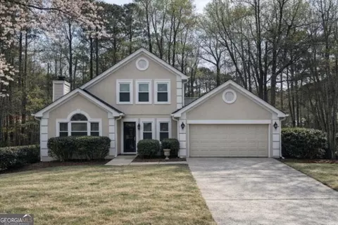 4390 Pinewalk Dr, Alpharetta, GA 30022