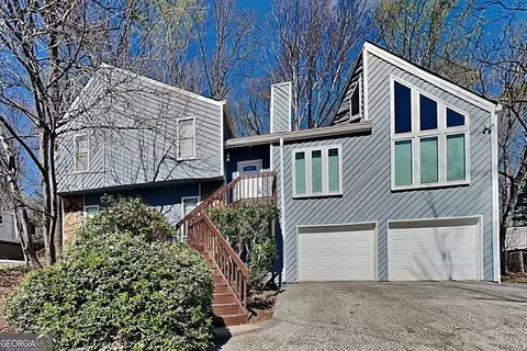 5213 Willow Mill Dr, Marietta, GA 30068