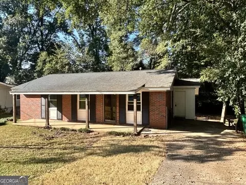 898 Verona Dr, Clarkston, GA 30021