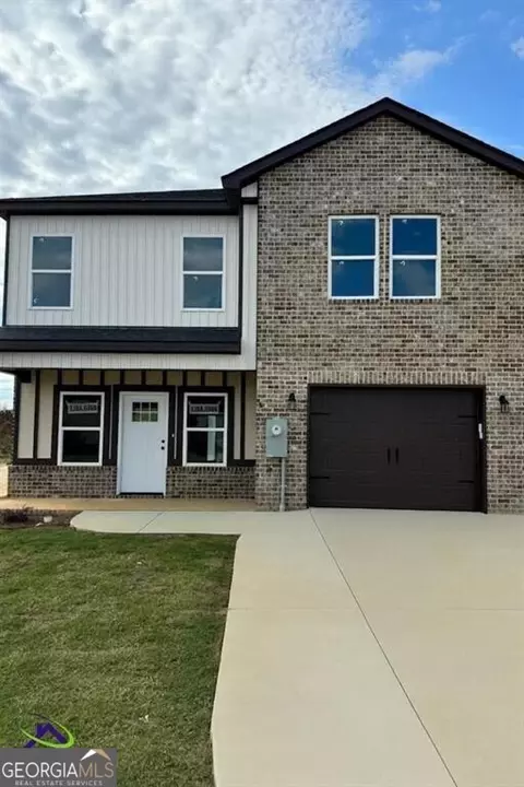 258 Beau Claire Cir, Byron, GA 31008