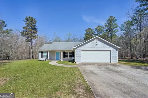 86 Esther Ln, Grantville, GA 30220