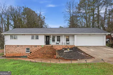 93 Gloster Rd SW, Lawrenceville, GA 30044