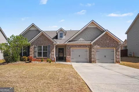 1611 Stillriver Run Dr, Mcdonough, GA 30252