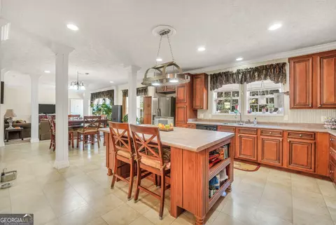 Kitchen - 90 Forest Rd, Stockbridge, GA 30281 photo 4 of 6