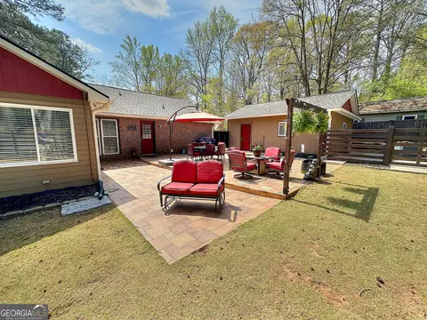 Exterior - 201 Willowcrest Way, Lagrange, GA 30240 photo 6 of 14