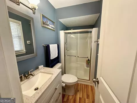 Bath - 201 Willowcrest Way, Lagrange, GA 30240 photo 1 of 4