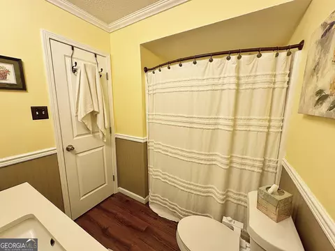 Bath - 201 Willowcrest Way, Lagrange, GA 30240 photo 4 of 4