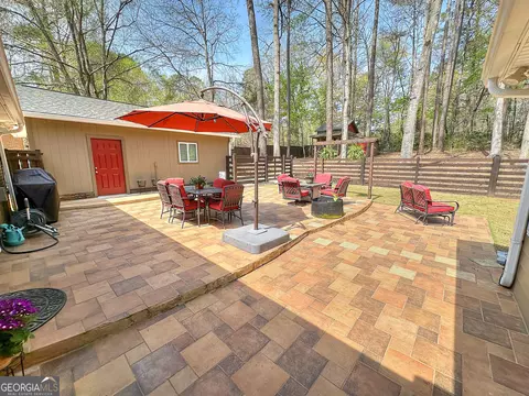Exterior - 201 Willowcrest Way, Lagrange, GA 30240 photo 5 of 14