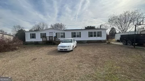 109 Belfair Dr, Byron, GA 31008