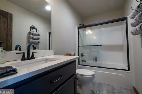 Bath - 1220 Burger Rd, Murphy, NC 28906 photo 3 of 4