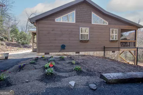Exterior - 1220 Burger Rd, Murphy, NC 28906 photo 2 of 41