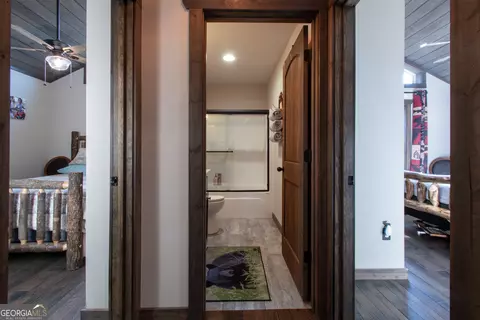 Entry Way - 1220 Burger Rd, Murphy, NC 28906 photo 3 of 3