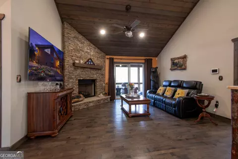 Living - 1220 Burger Rd, Murphy, NC 28906 photo 1 of 4