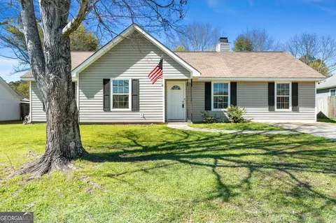 616 Shannon Ridge Dr, Bonaire, GA 31005