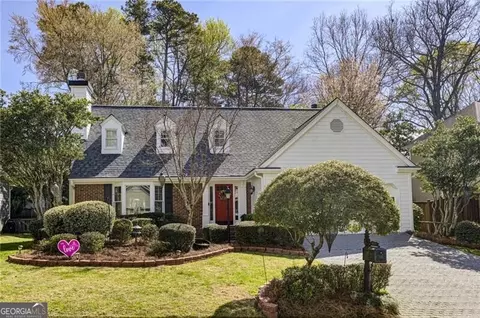 1059 Della St SE, Marietta, GA 30067
