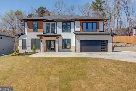 816 Riverside Rd, Sugar Hill, GA 30518