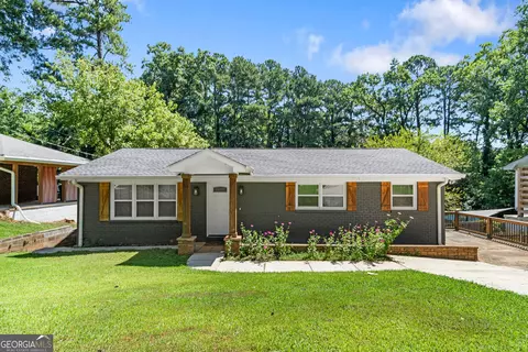 2128 Mark Trl, Decatur, GA 30032