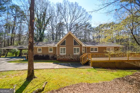 320 Sherwood Rd, Fayetteville, GA 30215