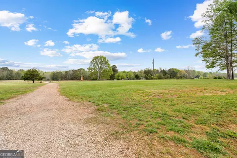 Exterior - 302 Willowood Rd, Lagrange, GA 30241 photo 12 of 14