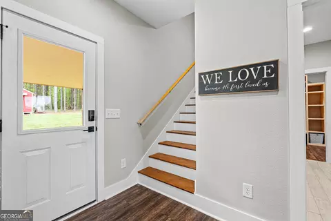 Entry Way - 302 Willowood Rd, Lagrange, GA 30241 photo 6 of 6