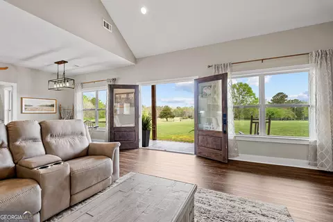 Entry Way - 302 Willowood Rd, Lagrange, GA 30241 photo 2 of 6