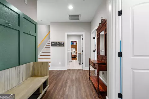 Entry Way - 302 Willowood Rd, Lagrange, GA 30241 photo 3 of 6