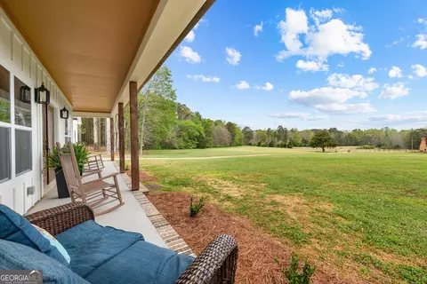Exterior - 302 Willowood Rd, Lagrange, GA 30241 photo 6 of 14