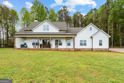 Exterior - 302 Willowood Rd, Lagrange, GA 30241 photo 3 of 14
